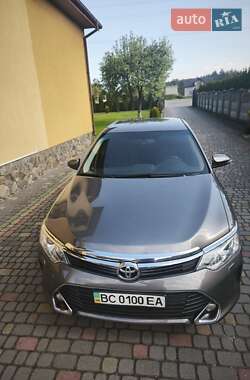 Седан Toyota Camry 2016 в 
