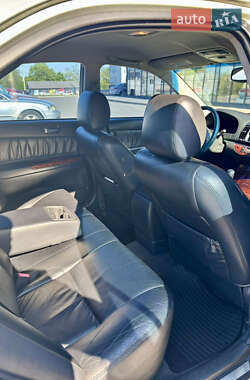 Седан Toyota Camry 2005 в 