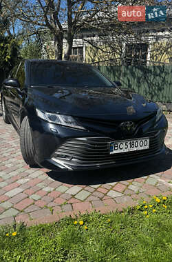 Седан Toyota Camry 2019 в 