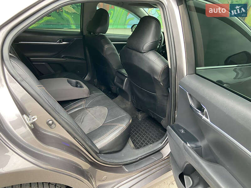 Седан Toyota Camry 2018 в Одесі