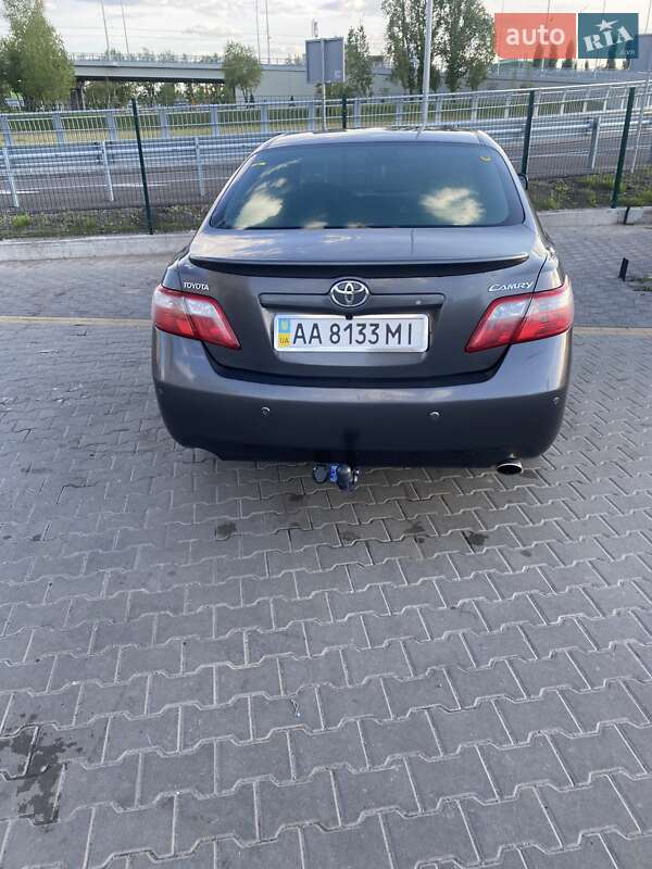 Седан Toyota Camry 2007 в Києві