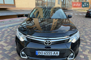 Седан Toyota Camry 2014 в 