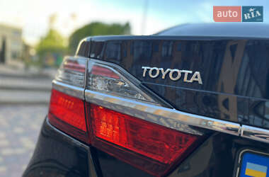 Седан Toyota Camry 2014 в 