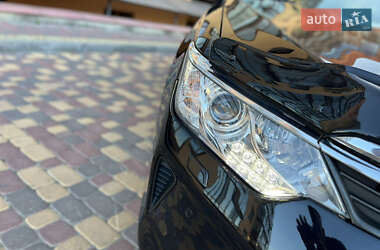 Седан Toyota Camry 2014 в 