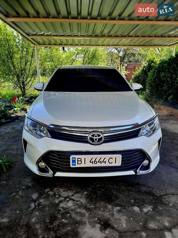 Toyota Camry 2015