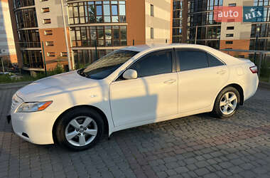 Седан Toyota Camry 2008 в Івано-Франківську