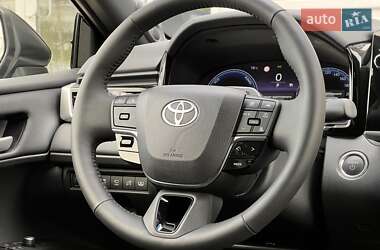 Седан Toyota Camry 2024 в 