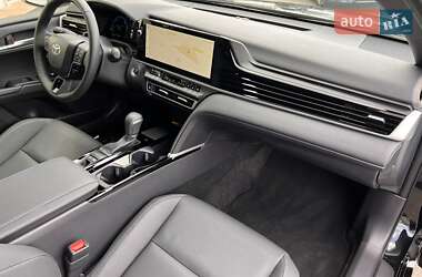 Седан Toyota Camry 2024 в 