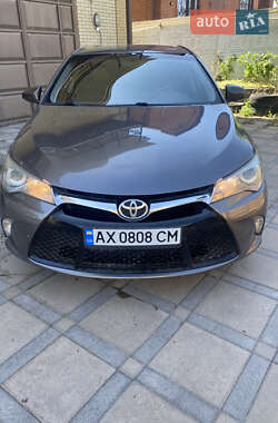 Седан Toyota Camry 2016 в 