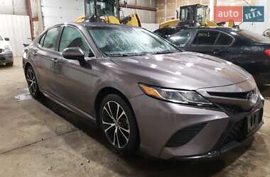 Седан Toyota Camry 2019 в 