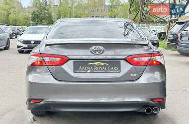 Седан Toyota Camry 2018 в 