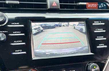 Седан Toyota Camry 2018 в 