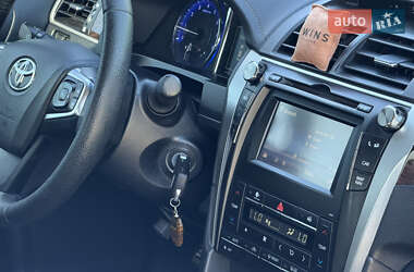 Седан Toyota Camry 2016 в 