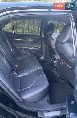 Седан Toyota Camry 2020 в 