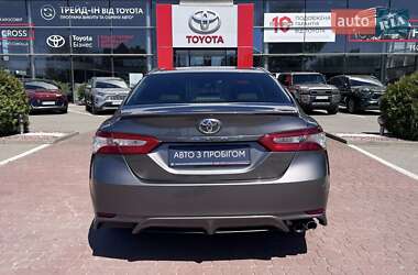 Седан Toyota Camry 2017 в 