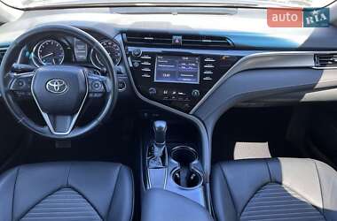Седан Toyota Camry 2017 в 
