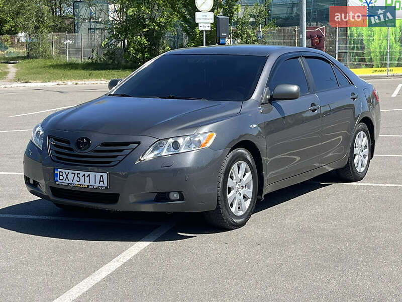 Седан Toyota Camry 2007 в 