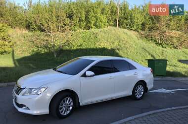 Седан Toyota Camry 2014 в 