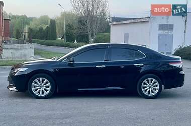 Седан Toyota Camry 2018 в 