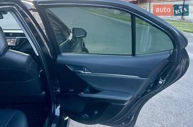 Седан Toyota Camry 2018 в 