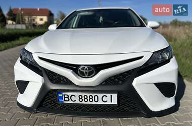 Седан Toyota Camry 2020 в 