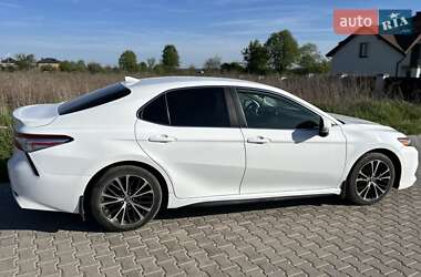 Седан Toyota Camry 2020 в 