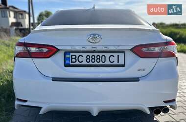 Седан Toyota Camry 2020 в 