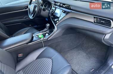 Седан Toyota Camry 2020 в 