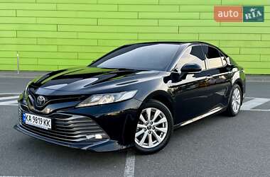Седан Toyota Camry 2017 в 