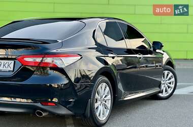 Седан Toyota Camry 2017 в 