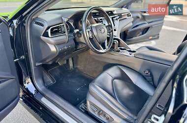 Седан Toyota Camry 2017 в 