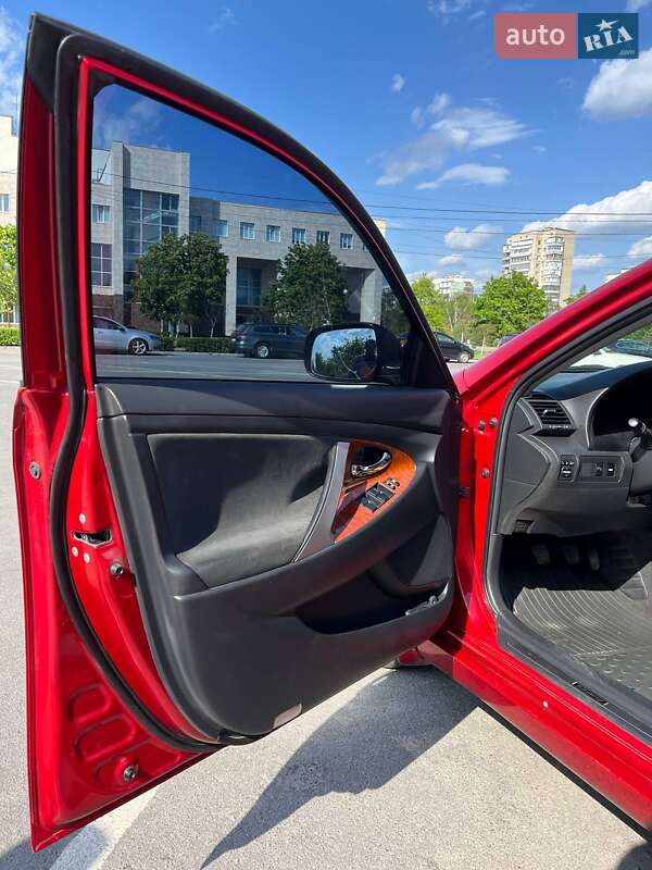 Седан Toyota Camry 2008 в Нетешине