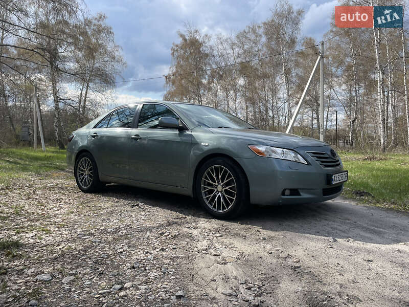 Седан Toyota Camry 2007 в 