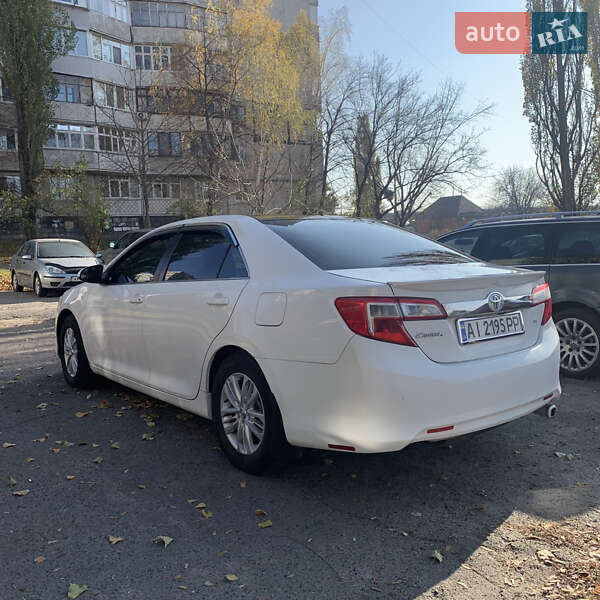 Седан Toyota Camry 2013 в Белой Церкви