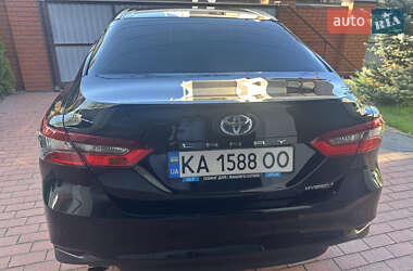Седан Toyota Camry 2024 в 