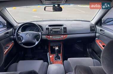 Седан Toyota Camry 2003 в 