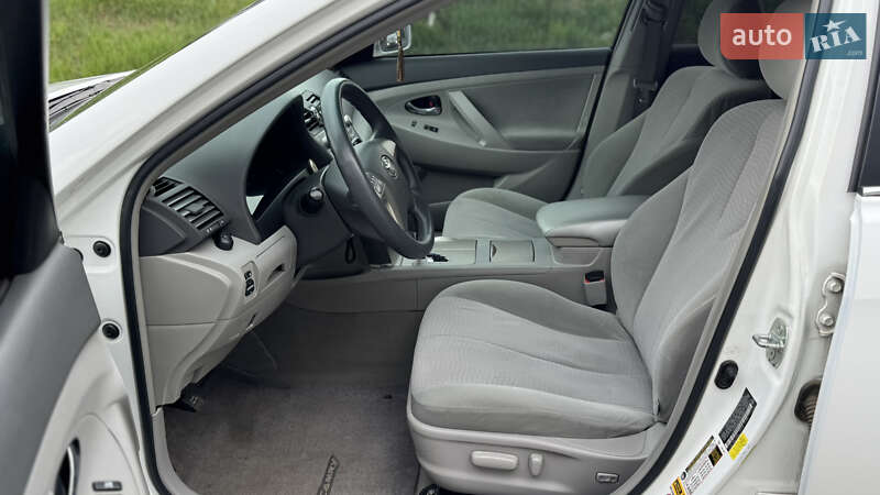 Седан Toyota Camry 2011 в Вінниці