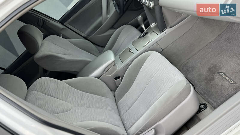 Седан Toyota Camry 2011 в Вінниці
