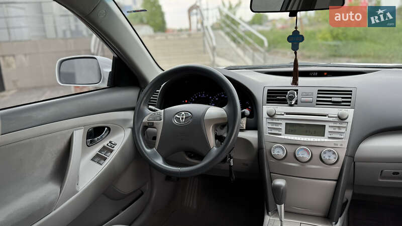 Седан Toyota Camry 2011 в Вінниці