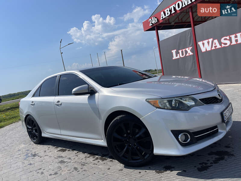 Седан Toyota Camry 2013 в Львове фото 6 Седан Toyota Camry 2013 в Львове