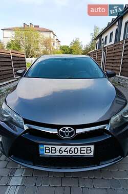 Седан Toyota Camry 2014 в 