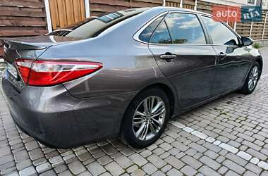 Седан Toyota Camry 2014 в 