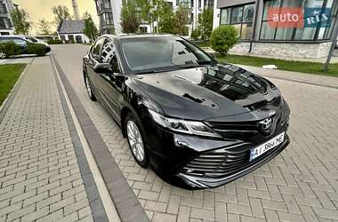 Седан Toyota Camry 2020 в Броварах