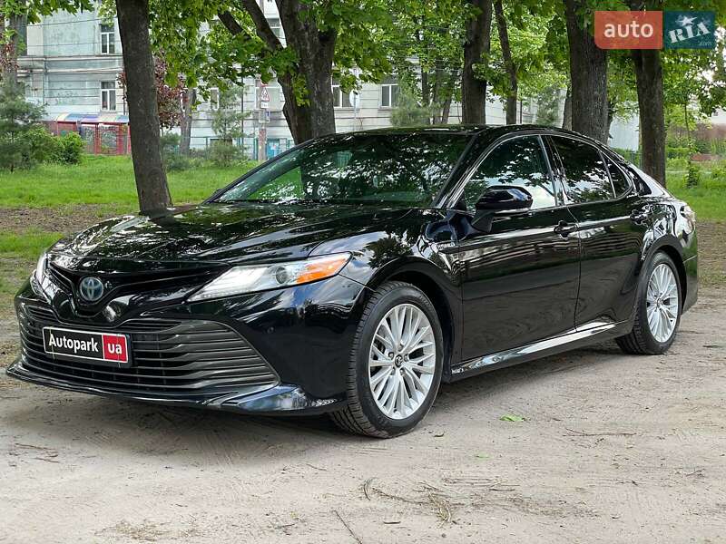 Toyota Camry 2017