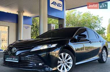 Седан Toyota Camry 2019 в 