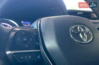 Седан Toyota Camry 2019 в 