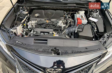 Седан Toyota Camry 2019 в 