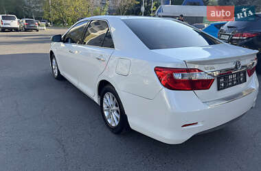 Седан Toyota Camry 2012 в 