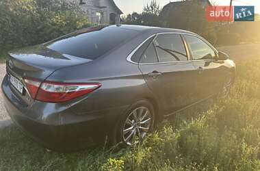 Седан Toyota Camry 2015 в 