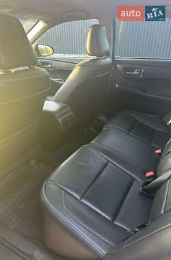 Седан Toyota Camry 2015 в 